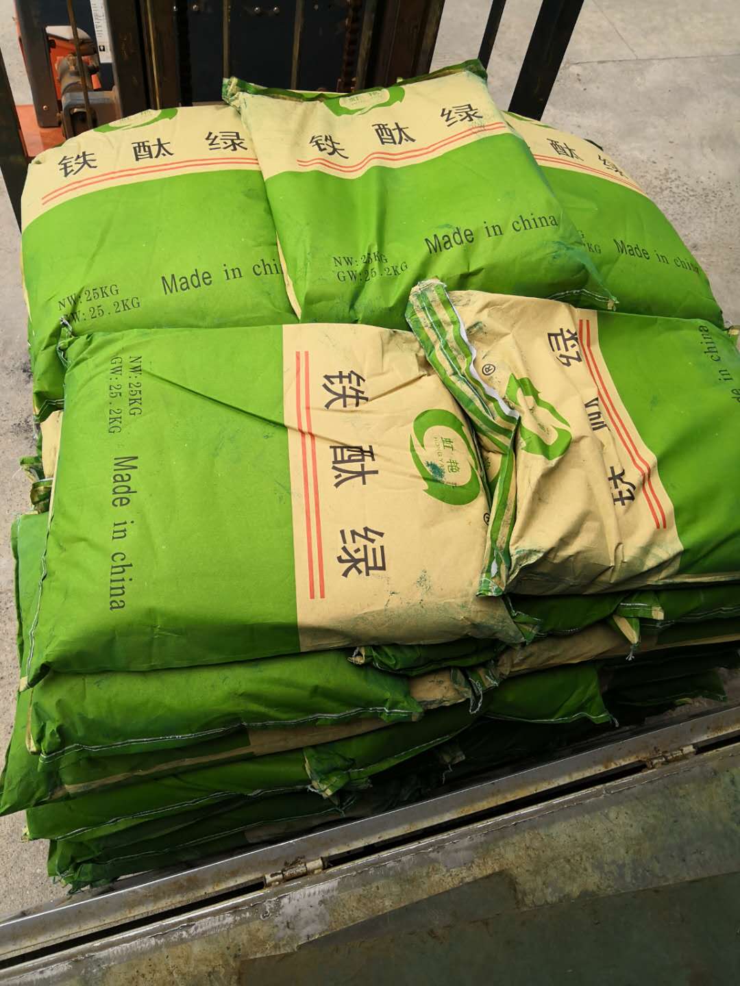 顏料綠，地坪綠，耐磨地坪，耐曬綠，氧化鐵綠，